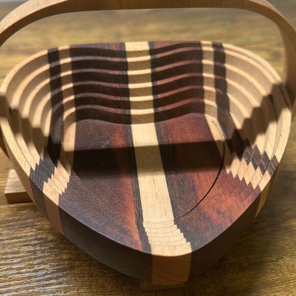 Handcrafted 5” Wooden Collapsible Heart Basket with Handle Trinket Dish - Picture 2 of 7